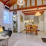 Mandulera Tatil Evi Peroj